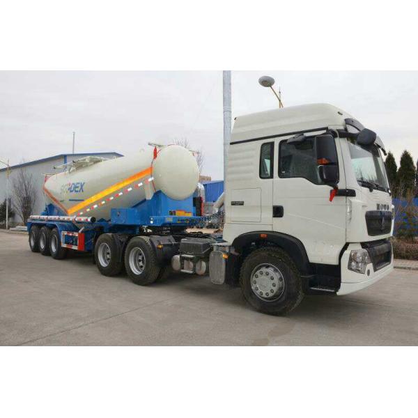 Quality Sinotruck 30 Tons Semi - Trailer For DR CONGO Project Latex Matrix Emulsion Explosive Transport wholesale