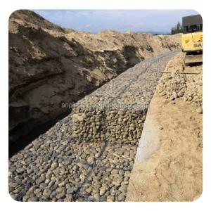 2.0-4.0mm Wire Gauge Hexagonal Wire Mesh Gabion Retaining Wall 8x10cm Punching