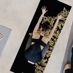 China Lightweight Microfiber Yoga Towel Portable And Easy To Clean on sale