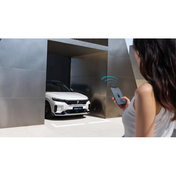 2023 Voyah Lantu Free Hybrid Large SUV with Large Screen and Max Speed of 200 km/h Left Steering