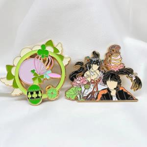 Custom Soft Enamel Pin with Glitter Metal Badge for Anime & Cartoon