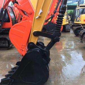 Used Sany SY135C Crawler Excavator with 13500KG Operating Weight 0.53m³ Bucket