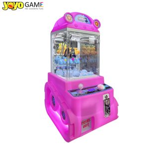 High Quality Children Game Machine Gift Claw Machine Mini Claw Machine Toy For