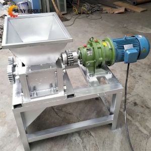 Double Shaft Shredder for Industrial Recycling of Waste Pet Bottles and Plastic