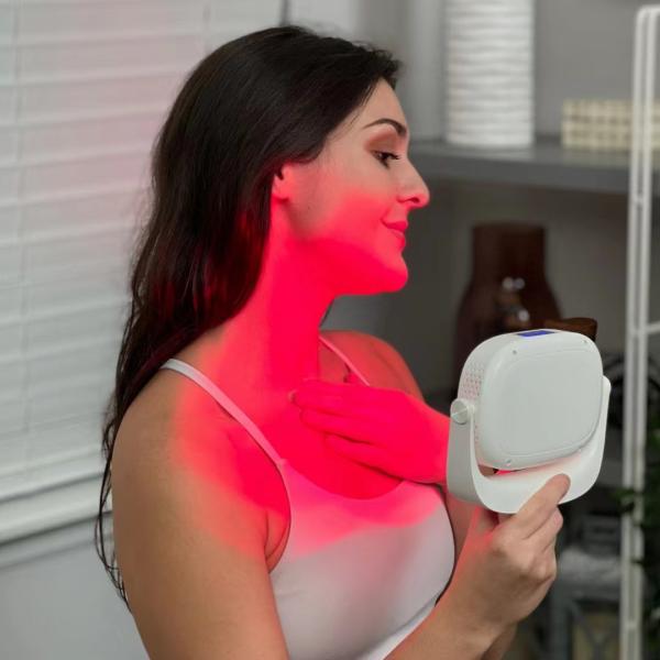 Mini Small Hand Held LED Light Therapy 660Nm 850Nm Red Near Infrared Portable Home Use