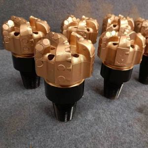 China Alloy Steel PDC Drill Bits with Wooden Box Packing and Customizable Size for Gas and Water Well Drilling on sale