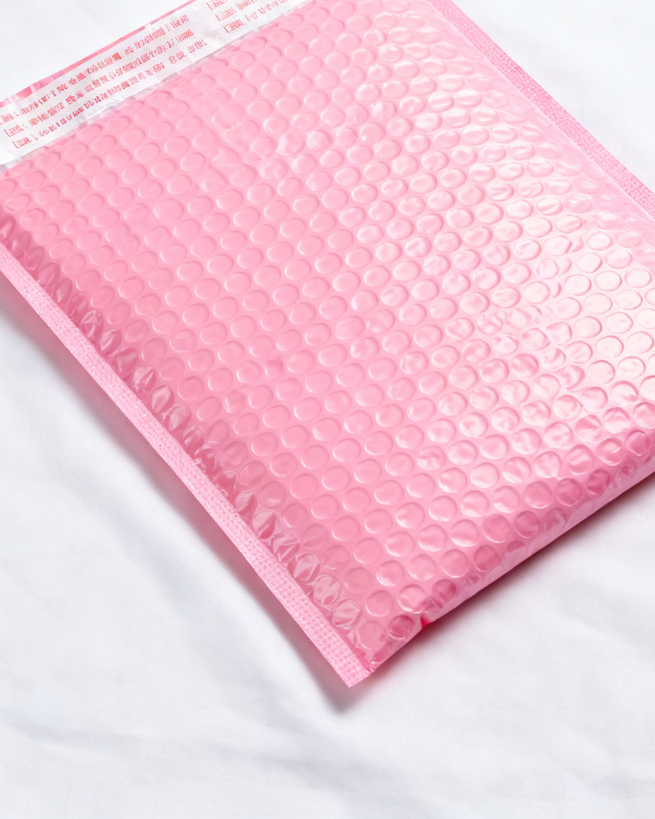 Cheap High-impact cushioning plastic bubble mailer with multi-layer bubble structure for moisture-proof protection of sensitive items for sale