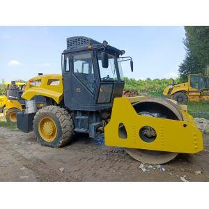 Cheap High-Density Surfaces Made Easy with the Lujie Roller Compactor XMR403VT IV A Must-Have for Roadwork and Infrastructure Projects for sale