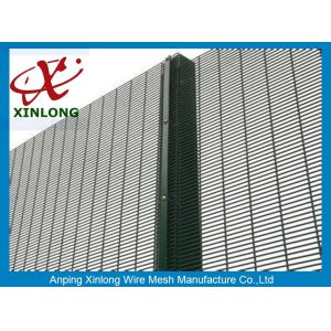 High Strong Security Mesh Fencing , Steel Security Fencing Free Sample