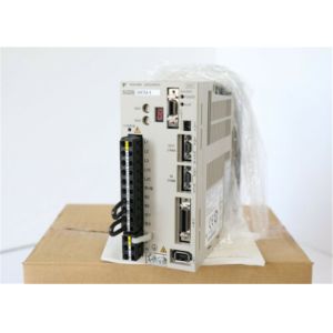 Industrial Yaskawa Servo Drives Input 1 Phase SERVO PACK 750W SGDS-08A75A