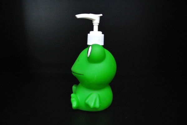 Green Frog Character Customized Cartoon Shampoo Bottle 6 Inch For Home