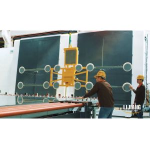 China Four Suckers Glass Crane With Four Meters Length And Five Meters Height on sale