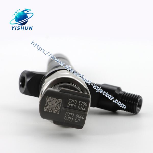 Fuel Injector 295040-7490 23670-30100 23670-39276 23670-39275 For Hiace 2.5 D