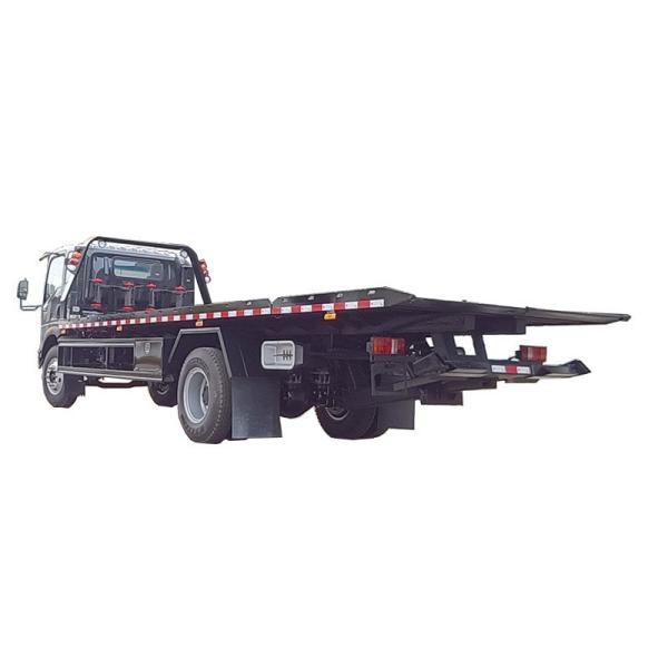 China HOWO 4*2 Factory Price New Diesel Loading 6 T Towing 6 T Customized Desert