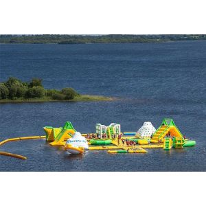 China Customized Inflatable Water Park Equipment Bay Gardens Splash Island Water Park on sale