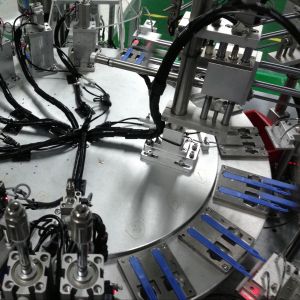 Cheap Automated scalpel assembly machine with multi-language display for easy operation for sale