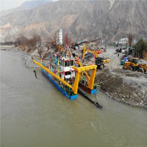 River Dredging with Hydraulic Control Cutter Suction Dredger and Spud Positionin