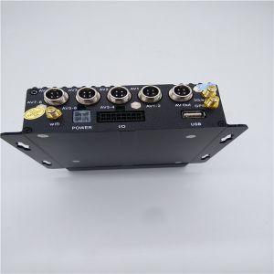 Mobile H.264 720P 4 Channel Car DVR Recorder With 7 Inch Display ROHS Approve