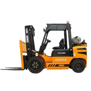 3000KG LPG Forklift Hydraulic Transmission / Sit Down Forklift With Gasoline