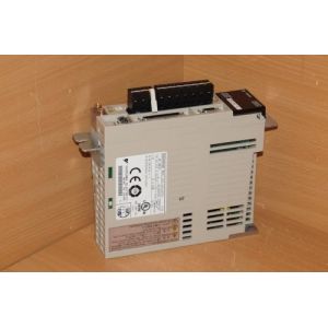 Yaskawa SGDS-02A01ARY501 AC SERVO AMPLIFIER 200-230V 2.4A 200W NEW