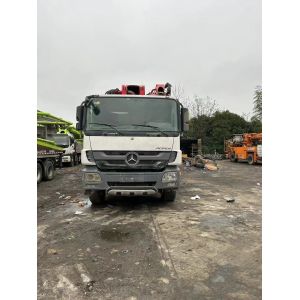 Used Vibrating Amplitude 2.6mm 62m Concrete Pump for Used Construction Machinery