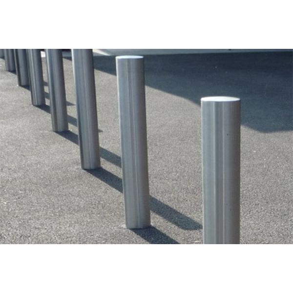 Quality Collision Resistant Stainless Steel Bollards With Good Reflective Performance wholesale