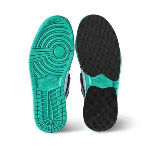 High Solubility Anti-Carbonization Polyurethane Mold Release Agent Automated