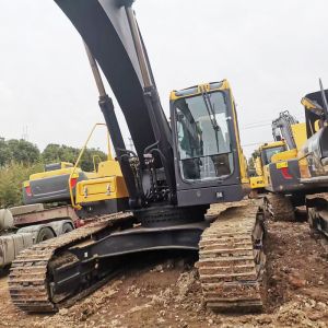 Used Volvo EC360 Excavator 1.5m3 Bucket Capacity 198KW High Efficiency