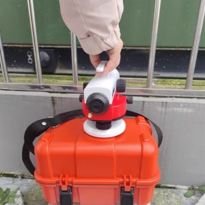 Shockproof 32X Optical Digital Automatic Level Kit customized