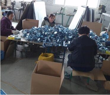 Custom Quick Powder Coating Metal Crate Clips For Logistics