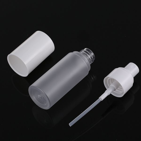 8 Oz Fine Mist Spray Bottle , Refillable Cosmetic Spray Pump Bottle