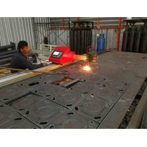CNC Portable Flame Cutting Machine , Light Pole Machine to Cut Light Pole Base