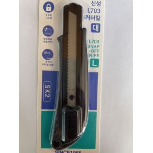 Cheap 18mm Retractable Utility Blade Length 100mm With Ergonomic Design for sale