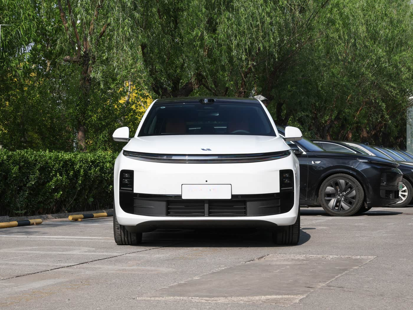 Li Auto L6 2025 Pro Popular Used Cars with 4800rpm Maximum Power Speed and 245N