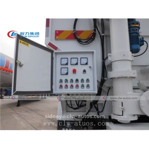 20CBM Dongfeng Tianjin 4x2 Bulk Feed Delivery Truck With Siemens Motor