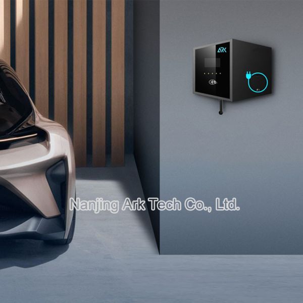 RFID And LCD Display 400V Wallbox Commercial EV Charger