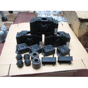 HOWO TRUCK SPARE PART FRONT ENGINE BEARER WG1680590095