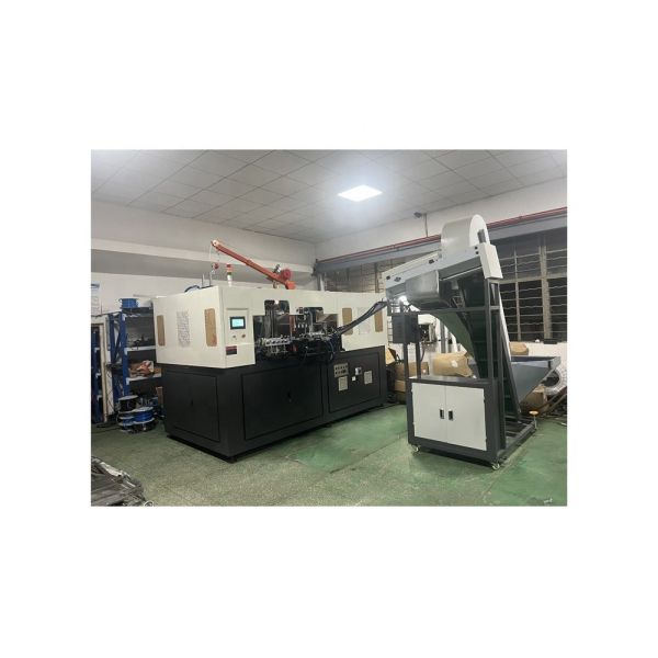 Full Automatic 6 Cavities PET Bottle Blowing Machine for Your Production
