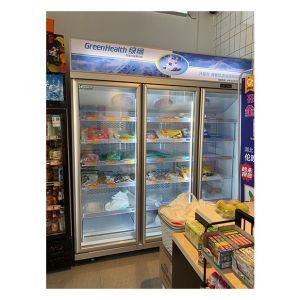 Supermarket / Store With Three Glass Doors Equipped With Unit Freezing Display
