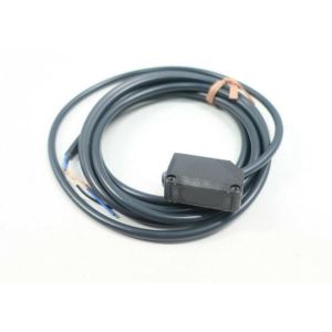 Omron E3Z-D62 02Z10M Photoelectric Switch Sensor 12 - 24 VDC 26.4 VDC Max 100 MA