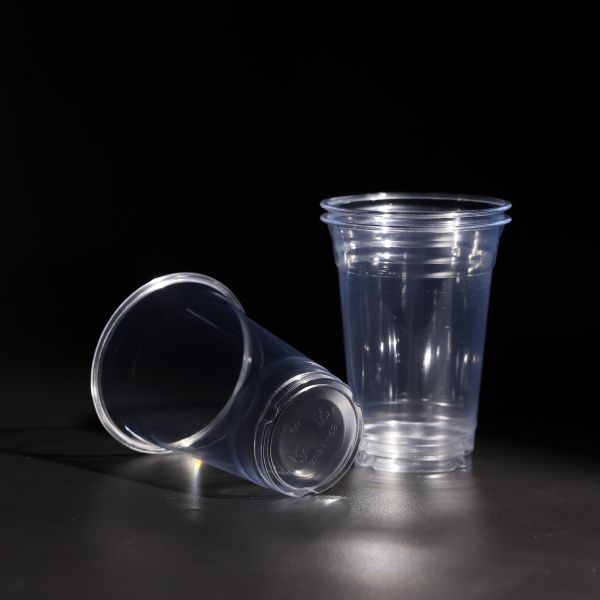 Quality Customized PET Cup Holder with Modern Packaging Design BPA Free 14oz wholesale