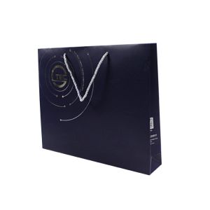 Hot Stamping Customized Paper Bags With Handles OEM UV Coating