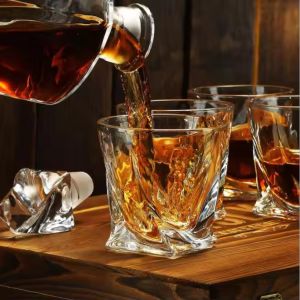 Experience the Best with Liqueur Glass and Excellent Service