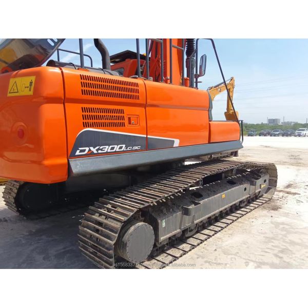 Excellent DOOSAN DX300 Excavator in and 0-2000 Working Hours 30TON Operating Weight