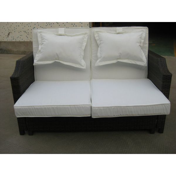 Quality Outdoor Pool Rattan Expansion Daybed , Resin Wicker Furniture wholesale