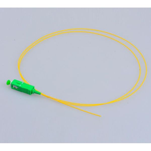 1310 / 1550nm Fiber Optic Pigtail Single Mode SC / APC G657A1 2.0mm Dia Yellow Cable