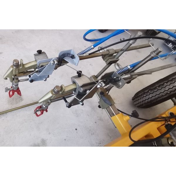 Cold Paint Spraying Pavement Marking Asphalt Striping Equipment Double Guns 12L