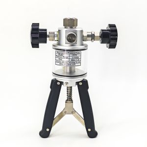 China Portable Hand Operated High Pressure Pump YFP-70 Manual Hydraulic Calibrator for High Pressure Gauge and Sensor Testing on sale