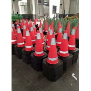 PE road traffic cone with rubber base, spring rubber cone 　The best choice red