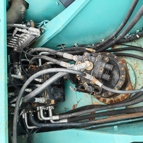 CE SK260 Used Kobelco Excavators 26 Ton 1.3m3 Bucket Capacity